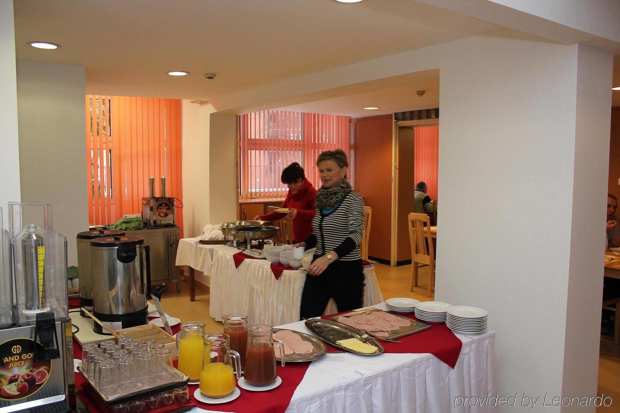 Hotel Pest Inn Budapeşte Restoran fotoğraf