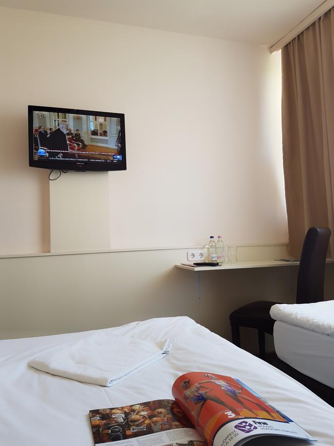 Hotel Pest Inn Budapeşte Dış mekan fotoğraf