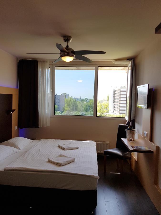 Hotel Pest Inn Budapeşte Dış mekan fotoğraf